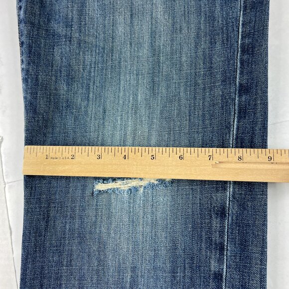 Lucky Brand Jeans Mens 33x31* 221 Straight Blue Faded Distressed Denim Tag 32x32 - Picture 13 of 16